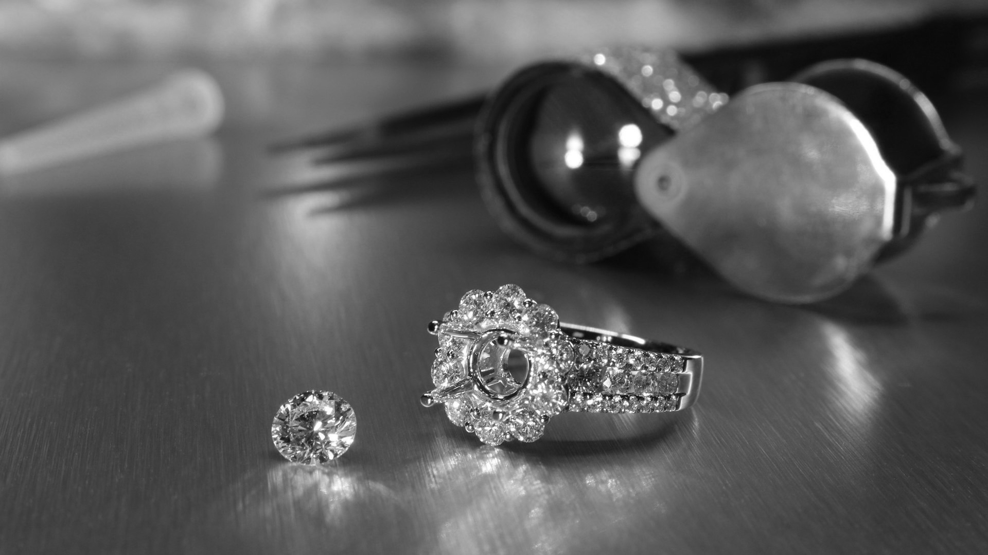 diamond-resetting-261188868